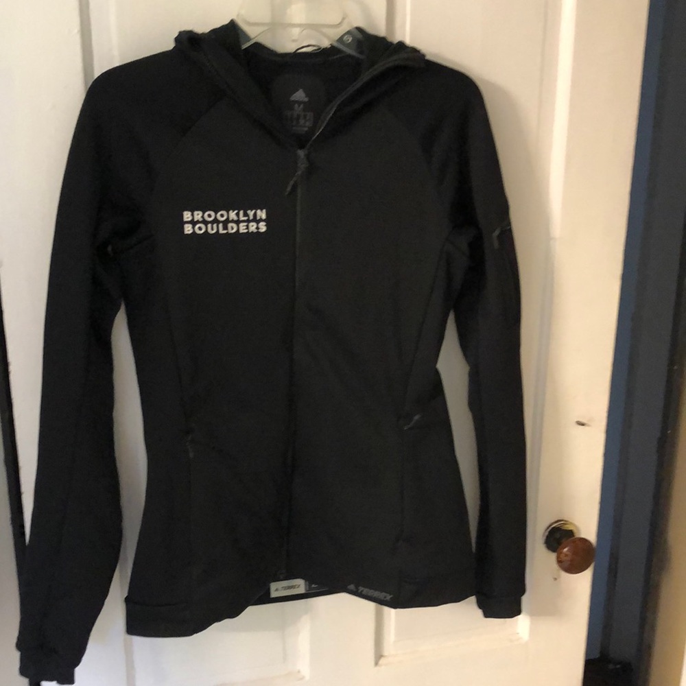 Adidas Polartec women’s hooded jacket with power stretch technology. Never worn